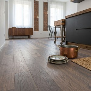PARQUET PREFINITI - Rovere 1 Strip - Thermo Family - Carbonizzato - Spazzolato-1